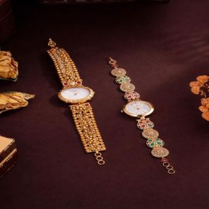 Traditional Kundan Motif Golden Couple Watch