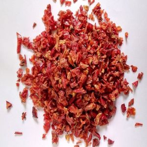 Dehydrated Red Capsicum Flakes