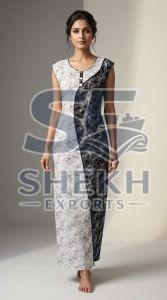 Ladies Black &AMP; White Printed Cotton Nighty