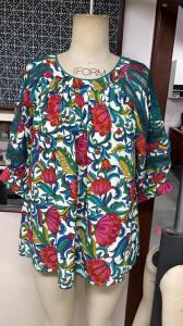 Ladies Floral Design Elegant Cotton Printed Short Kurti