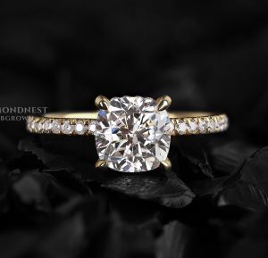 Cushion Cut Diamond Engagement Ring