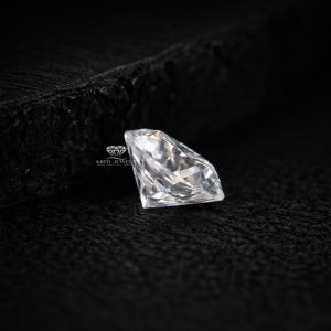 Round Cut Lab Grown Diamond