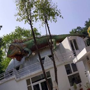 Fiber Resin Lizard Sculpture