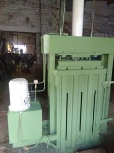 Hydraulic PET Bottle Baling Machine