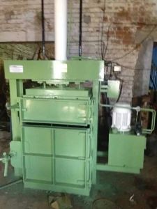 Hydraulic PET Bottle Baling Machine