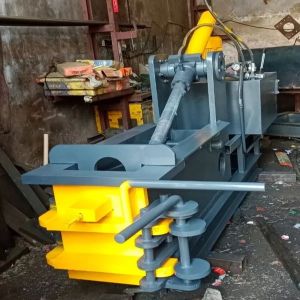Hydraulic Semi Automatic Baling Machine