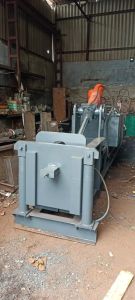 Semi Automatic Scrap Baling Machine