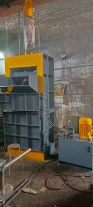 Single Container Twin Cylinder Baling Machine