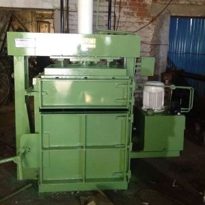 Vertical Mild Steel Baling Machine