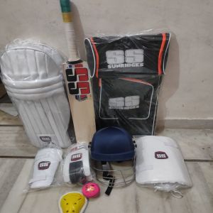 Cricket Kit