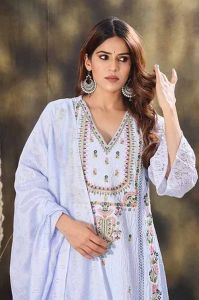 Women Embroidered Kurti Pant Set