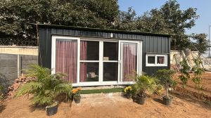 Portable Farmhouse Container