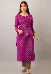Women Paisley Printed Rayon Purple Kurta