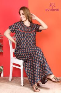 Embroidered Cotton Nighty