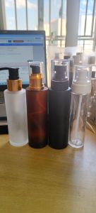 100ML Glass Cosmetic Bottle WITH Pump