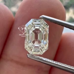 Emerald Old Mind Step Cut Lab Grown Diamond