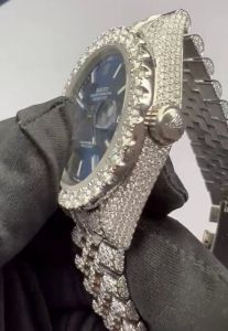 Fashionable Moissanite Watch