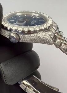 Fashionable Moissanite Watch