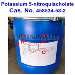 Potassium 5-nitroquiacholate
