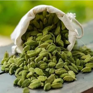 Whole Green Cardamom