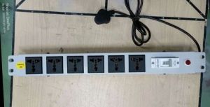 6 Socket 6 AMP Universal Socket Power Distribution Units Pdu