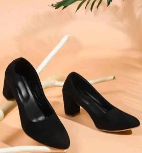 Women Leather Block Heel Shoe
