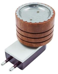 Wooden Kapoor Dani