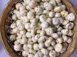 Raw Makhana