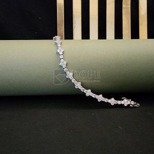 Fashionable 925 Sterling Silver Round Cut Diamond Bracelet