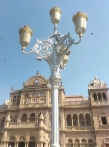 Decorative Traditional Garden Pole Light