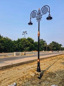 Dual Arm Fancy Street Light Pole