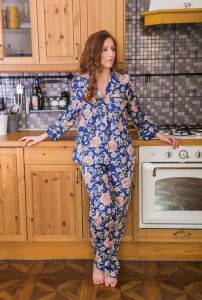 Ladies Blue Floral Cotton Night Suit Set