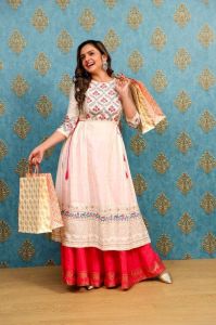 Ladies Cream Embroidered Anarkali Kurti