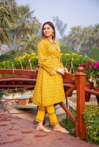 Ladies Yellow Printed Kurti Pant Ethnic Set