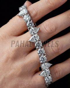Pear Shap Moissanite Diamond Neck Chain for Women