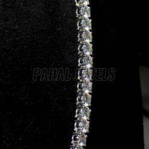 Pointer Diamond Dennis Necklace