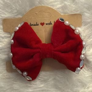 Red Bow Clip