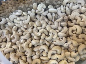 W210 Whole Cashew Nuts