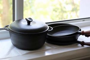 Cast Iron Pot