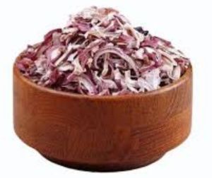 Dehydrated Unsorted Pink Onion Flakes