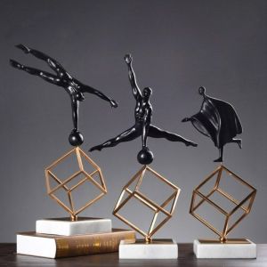 Decorative Showpiece