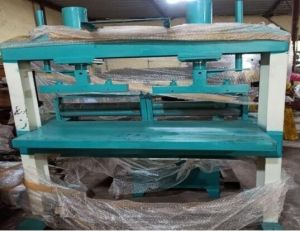 GI PP50 Model Double Cylinder Four Die Hydraulic Paper Plate Making Machine