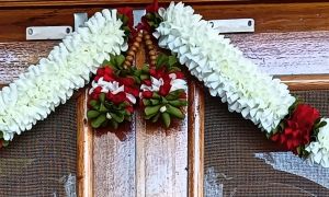 Hanging Door Toran