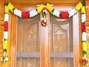 Red White Green Special Design Fabric Door Hanging