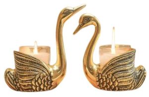 Swan Statue Set