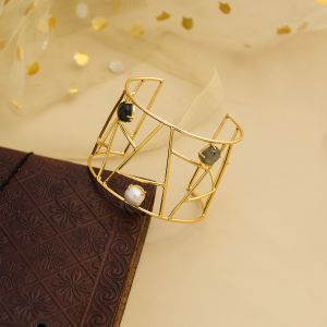 Freshwater Pearl Hammered Brass Cuff Bracelet