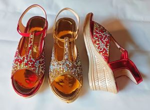 Ladies Textured Platform Sandal