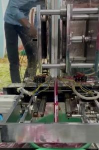 High Performance Automatic Liquid Roll Packing Machine