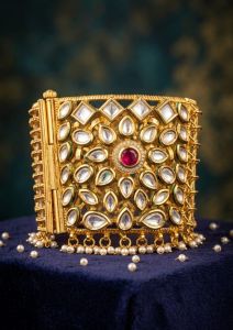 Handcrafted Kundan Bracelet