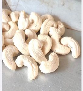 W180 Whole Cashew
